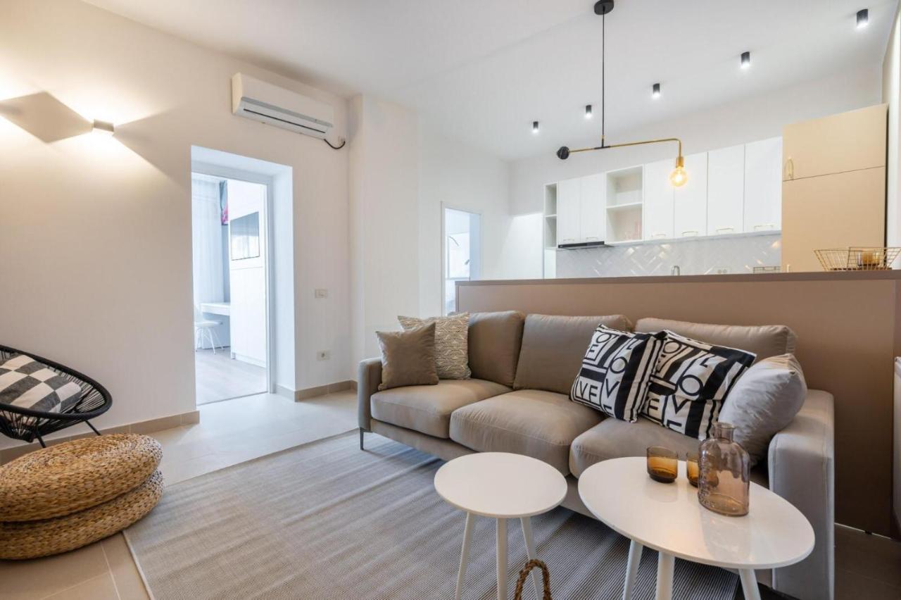 Fabulous Apartament With View In Calea Victoriei Bukarest Exteriör bild