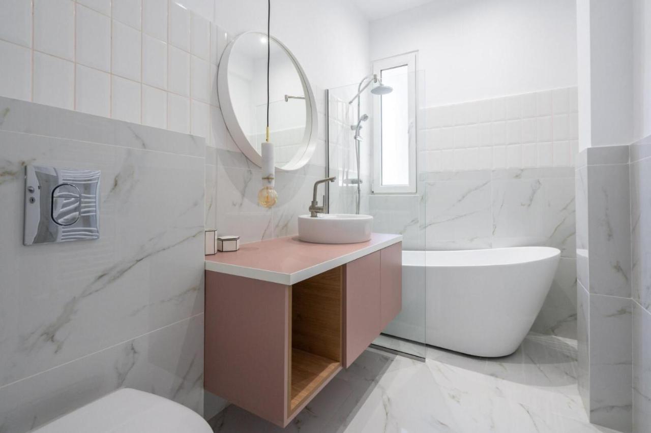 Fabulous Apartament With View In Calea Victoriei Bukarest Exteriör bild